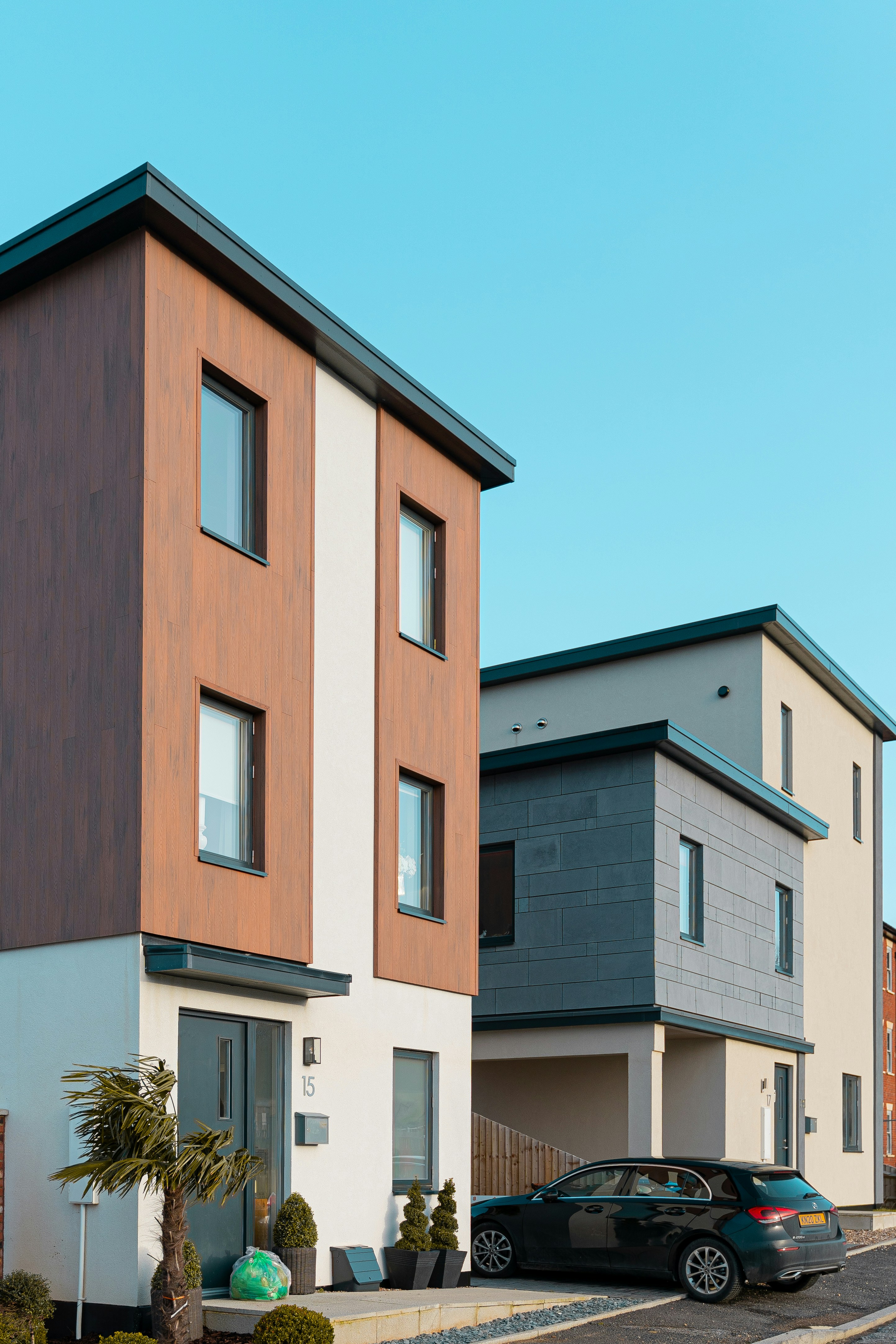 Moderne Architektur eines schlüsselfertigen Neubaus mit Festpreisgarantie durch Generalunternehmer in der Region Karlsruhe