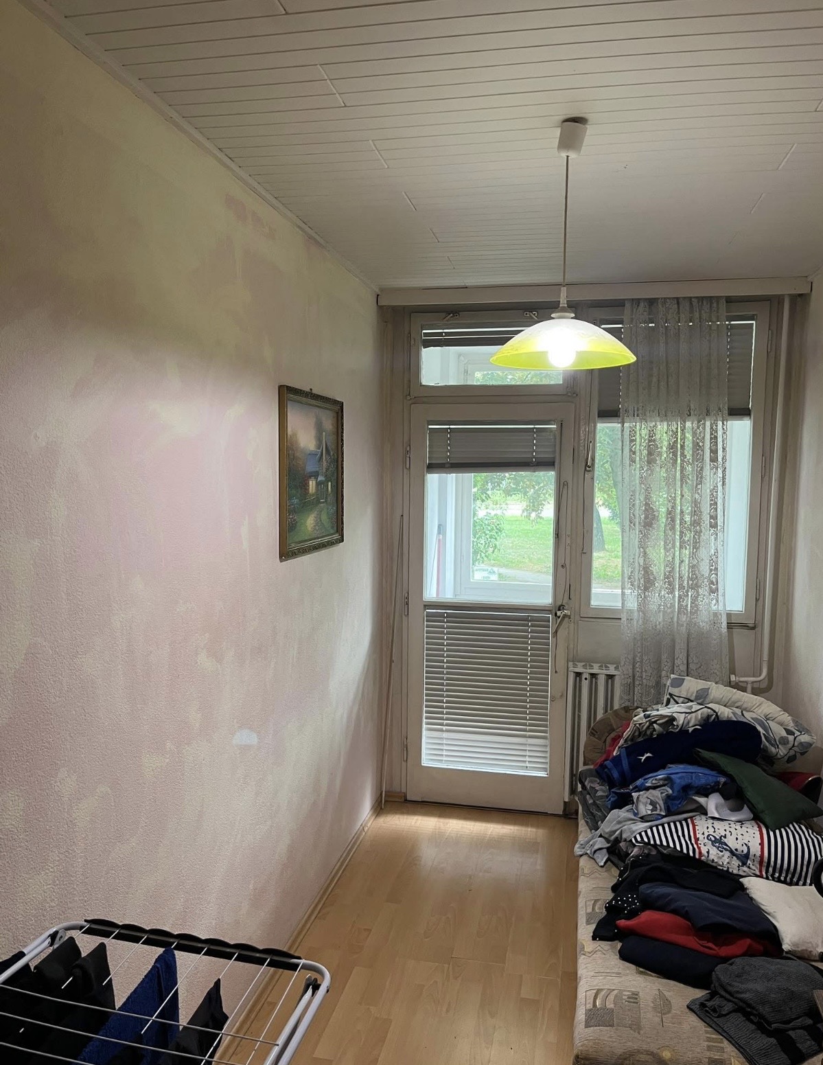 Kinderzimmer vor der professionellen Immobilienvorbereitung in der Region Stuttgart