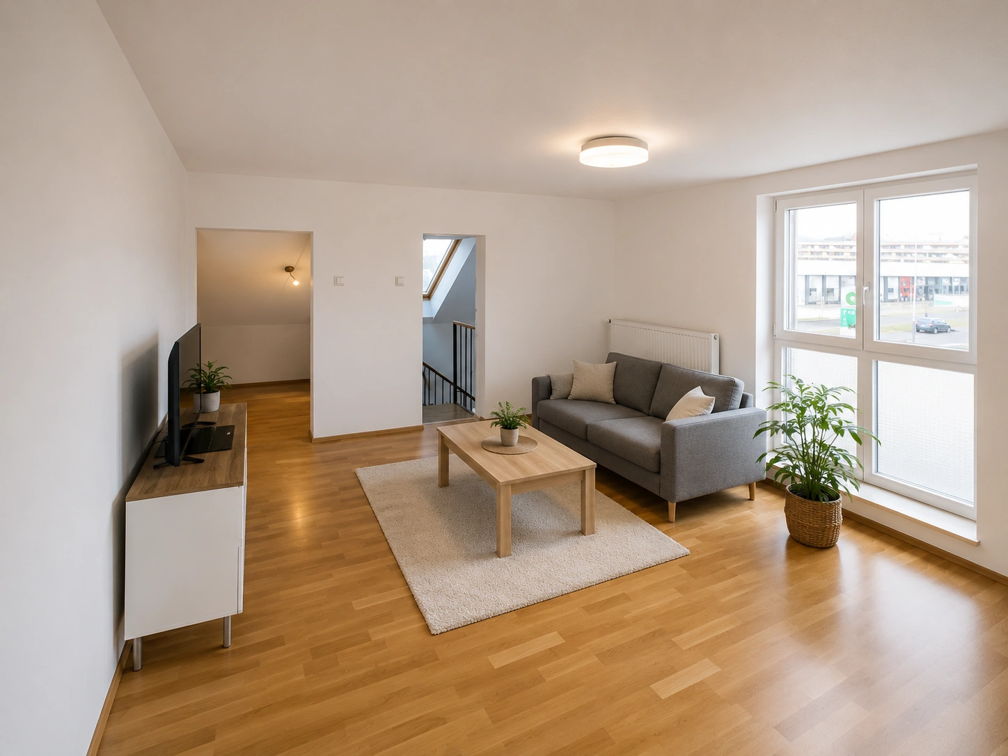 Wohnzimmer einer professionell vorbereiteten 3-Zimmer-Wohnung in Karlsruhe-Durlach